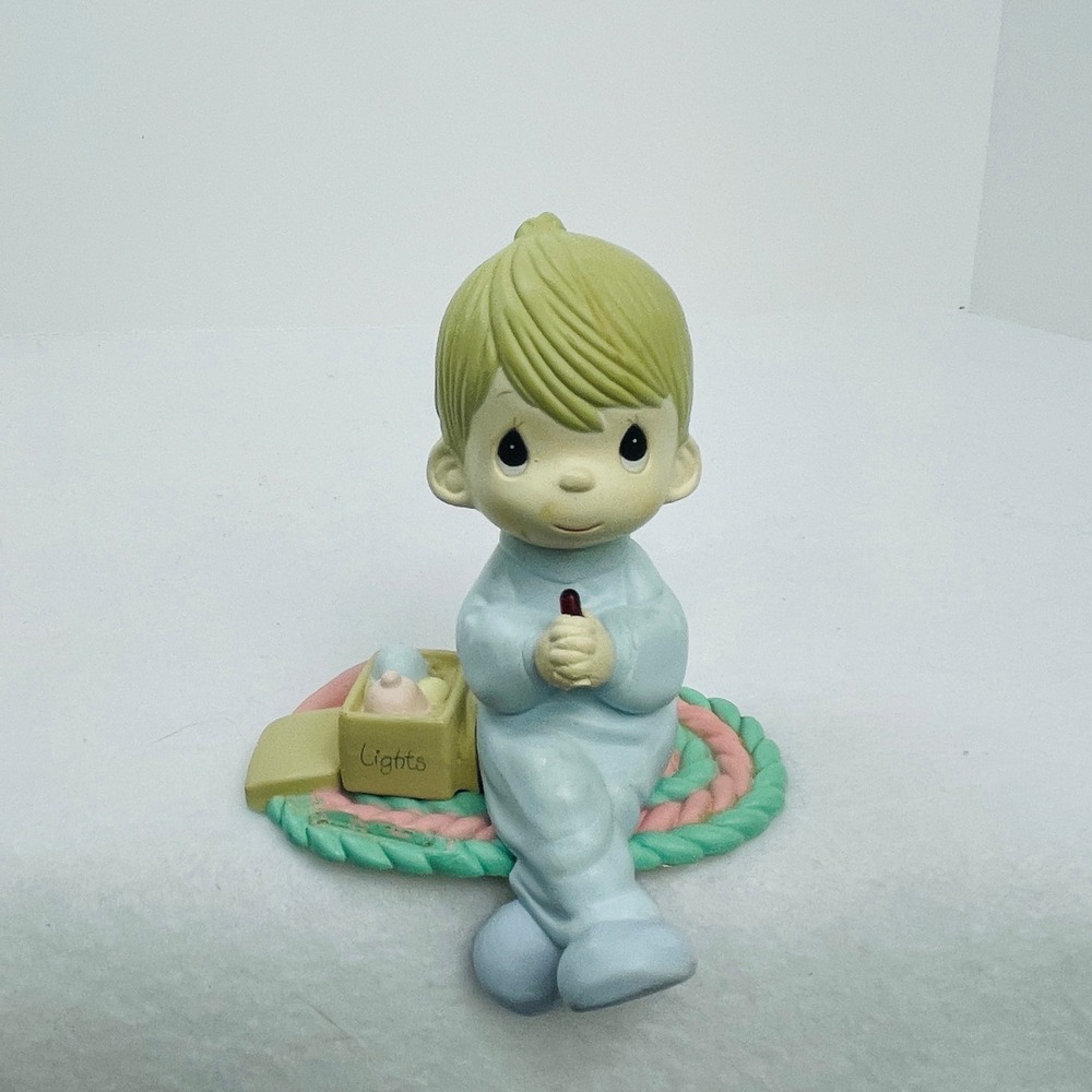 Precious Moments Boy with Christmas Lights Porcelain Figurine‎ Blue Pajamas Rug